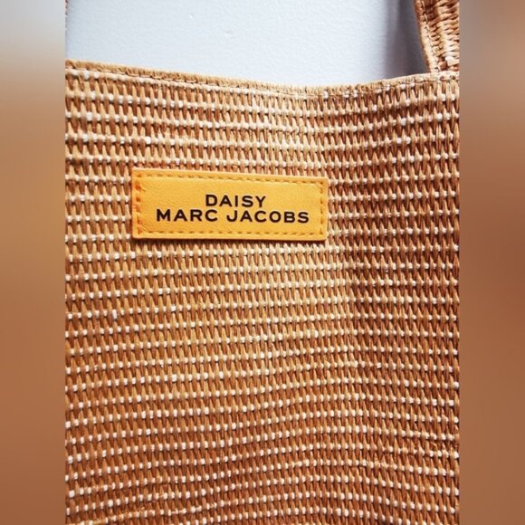 NWT Daisy Mark Jacobs Tote Bag Light orange - Picture 3 of 9